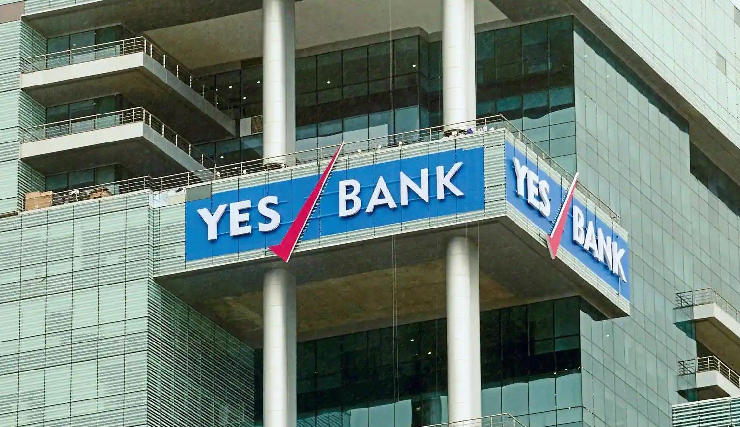 SWOT analysis of Yes Bank