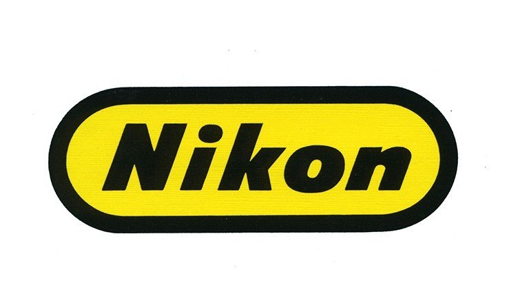 Nikon Marketing Mix