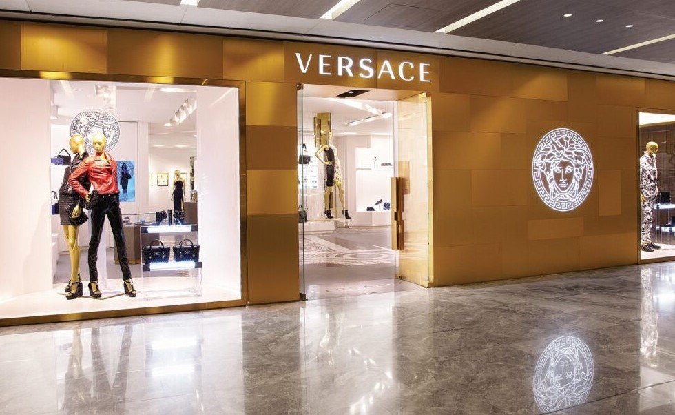 Versace Marketing Mix