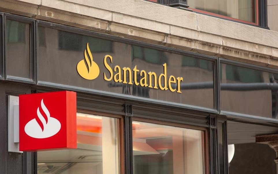 Santander Marketing Mix